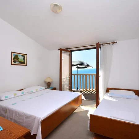 Apartman Apartments By The Sea Pisak, Omis - 7521 Mimice